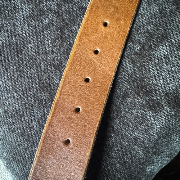 Men's Gucci Brown Leather Belt with Gold Buckle - Picture 5 of 6